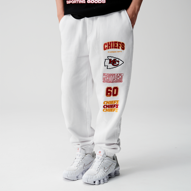 Model Wears Kansas City Chiefs Kickoff Trackpant White Trackpants in White - Image 2