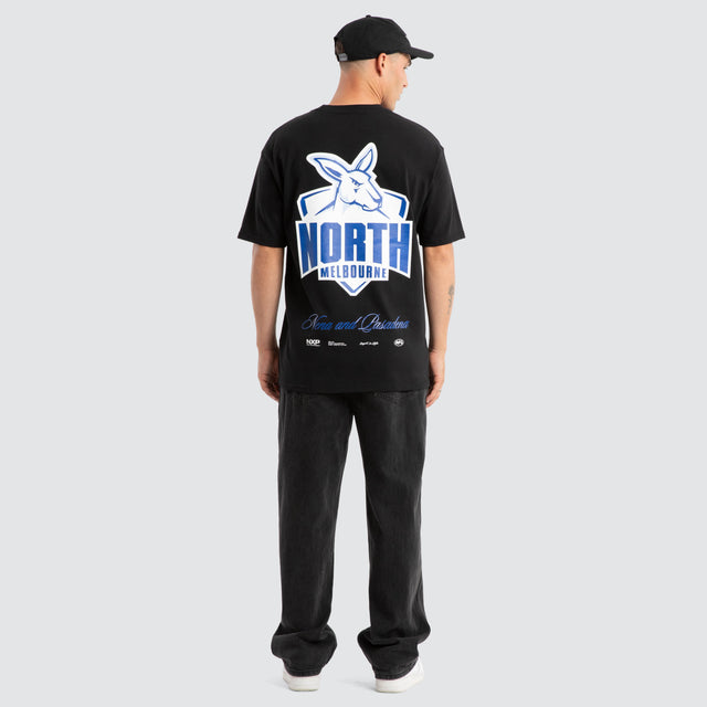 Model Wears North Melbourne Kangaroos AFL Season Tee Jet Black T-Shirts in Black - Image 6