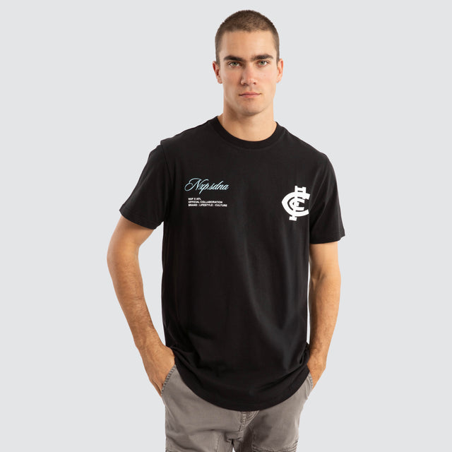 Model Wears Carlton Blues AFL Prime Tee Jet Black T-Shirts in Black - Image 2