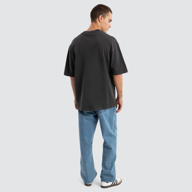 Model Wears Estevan Oversized Loopback Tee Pigment Asphalt T-Shirts in Grey - Image 2