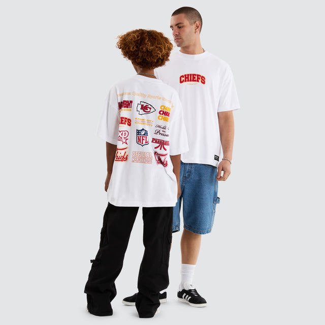 Model Wears Kansas City Chiefs NFL Logo Raptor Tee White T-Shirts in White - Image 7