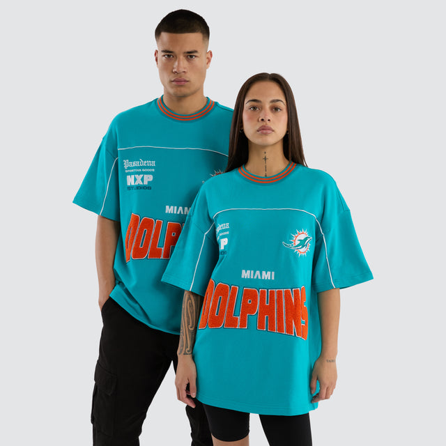 Model wears Miami Dolphins Zone Tee Aqua T-Shirts in Green - Image 3