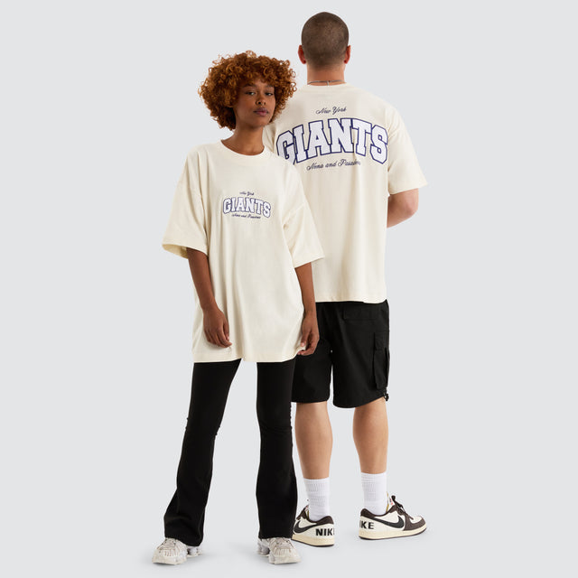 Model Wears New York Giants NFL Raptor Tee Tofu T-Shirts in Off-White - Image 7