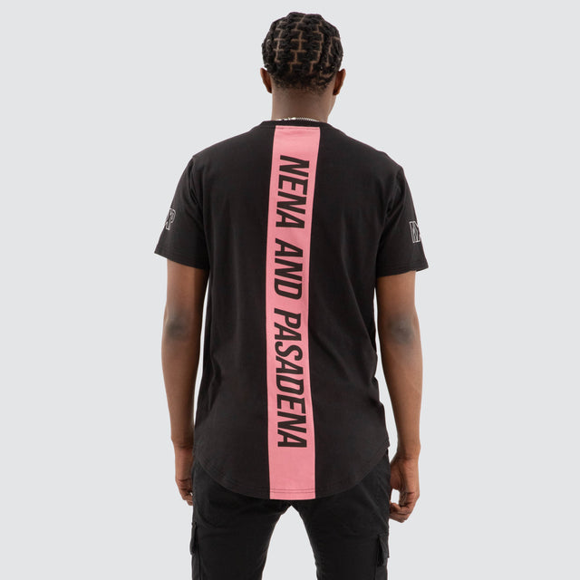 Model Wears Harbor Dual Curved Tee Jet Black/Vintage Rose T-Shirts in Black - Image 4