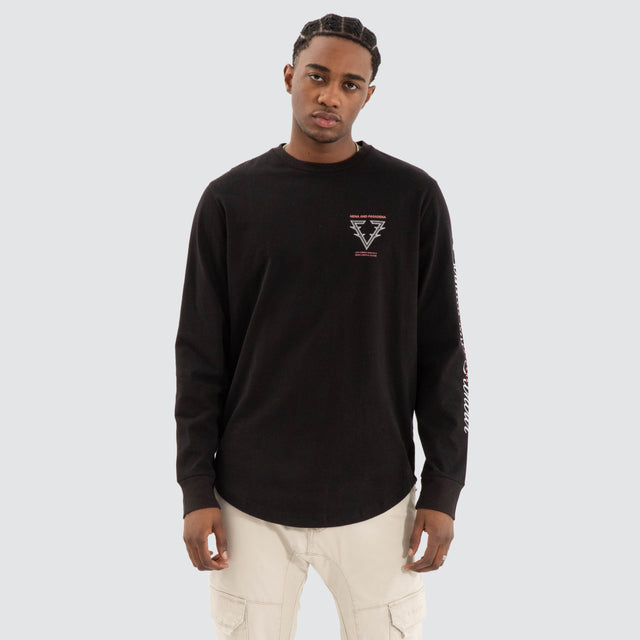 Model Wears Raging Dual Curved LS Tee Jet black Longsleeve T-Shirts in Black - Image 2