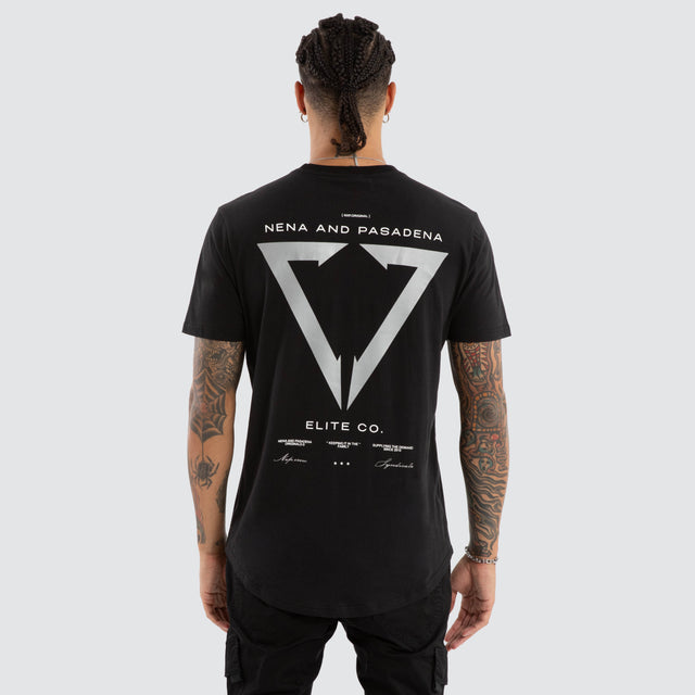 Model wears Wave Curved Hem Tee Jet Black T-Shirts in Black - Image 1