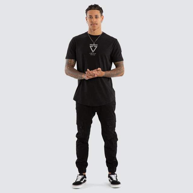 Model wears Wave Curved Hem Tee Jet Black T-Shirts in Black - Image 5