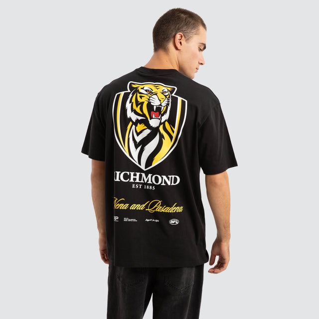 Model Wears Richmond Tigers AFL Season Tee Jet Black T-Shirts in Black - Image 1