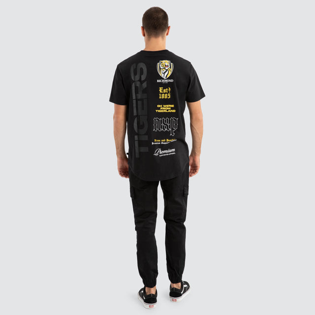 Model Wears Richmond Tigers AFL Vert Tee Jet Black T-Shirts in Black - Image 3
