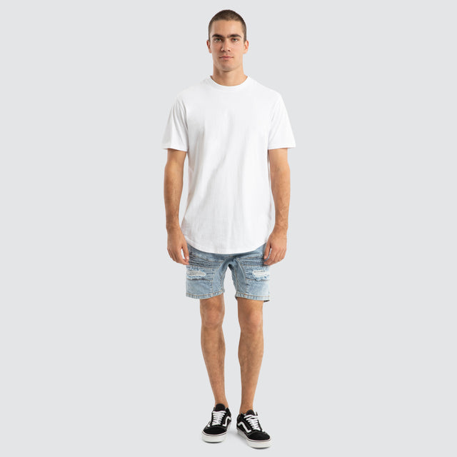 Model Wears Viper Denim Short Portland Blue Shorts in Blue - Image 2