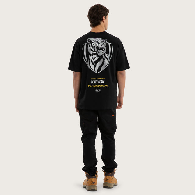 Model wears Richmond Tigers Union Tee Jet Black T-Shirts in Black - Image 5