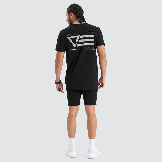 Model Wears Advance Dual Curved Tee Jet Black T-Shirts in Black - Image 5