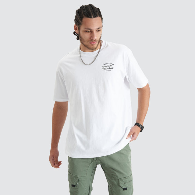 Model Wears Bouncer Heavy Box Fit Tee Optical White T-Shirts in White - Image 2