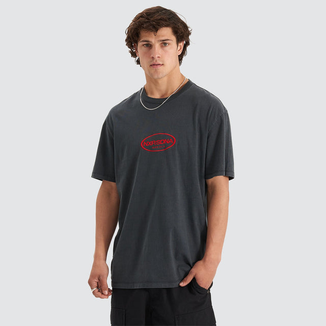 Model Wears Cycle Relaxed Tee Pigment Anthracite Black T-Shirts in Black - Image 1