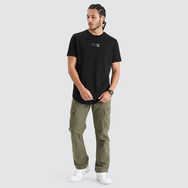 Model Wears Endplate Dual Curved Tee Jet Black T-Shirts in Black - Image 4