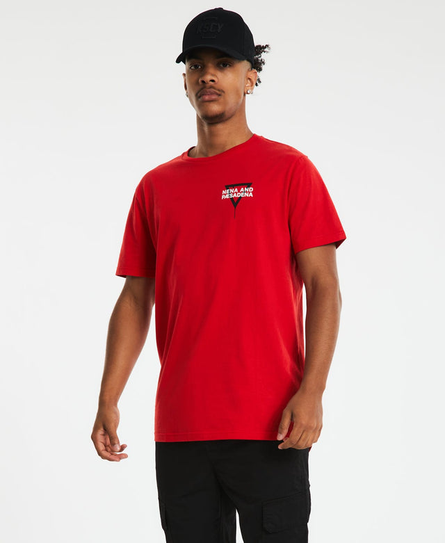 Model Wears Elite Cape Back Tee Red T-Shirts in Red - Image 2