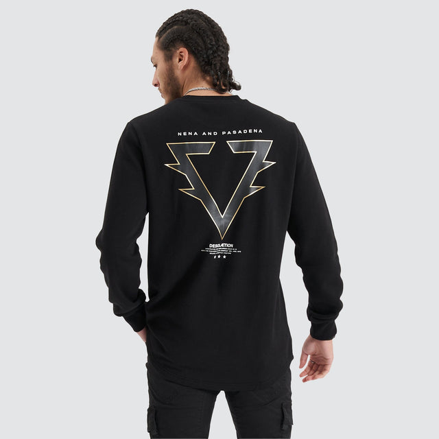 Model Wears Novice Dual Curved Sweater Jet Black Jumpers in Black - Image 7