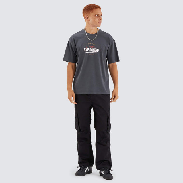 Model Wears Rein Box Fit Tee Pigment Asphalt T-Shirts in Grey - Image 4
