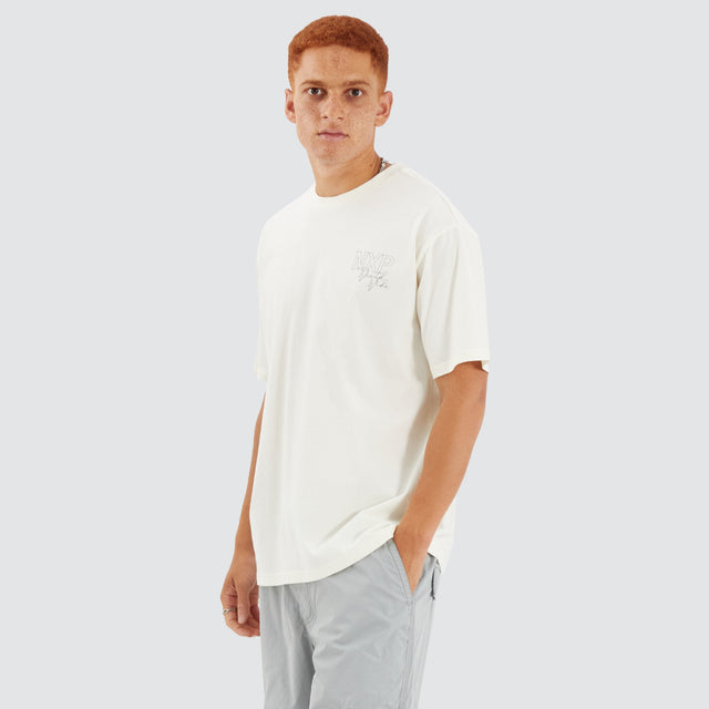 Model Wears Union Box Fit Tee Natural White T-Shirts in White - Image 2