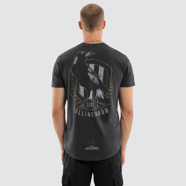 Model wears Collingwood Magpies AFL Active Vintage Tee Pigment Grey T-Shirts in Grey - Image 1