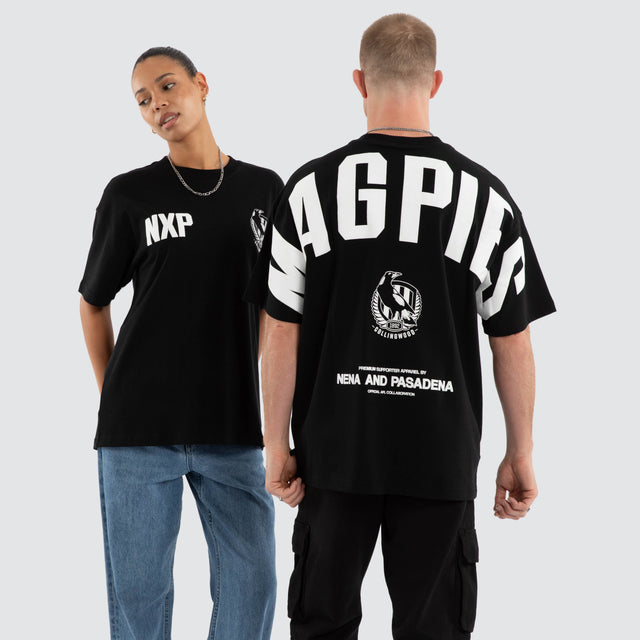 Model wears Collingwood Magpies AFL Archive Raptor Tee Jet Black T-Shirts in Black - Image 3