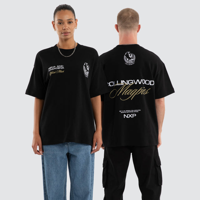 Model wears Colingwood Magpies AFL Advance Raptor Tee Jet Black T-Shirts in Black - Image 1