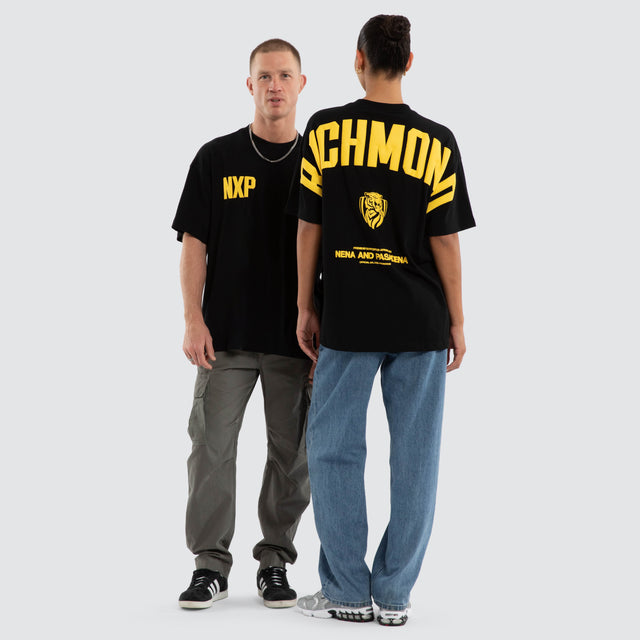 Model wears Richmond Tigers AFL Archive Raptor Tee Jet Black T-Shirts in Black - Image 5