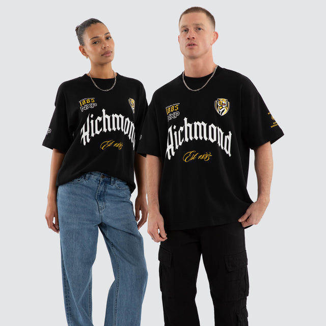 Model wears Richmond Tigers AFL Gold Raptor Tee Jet Black T-Shirts in Black - Image 3