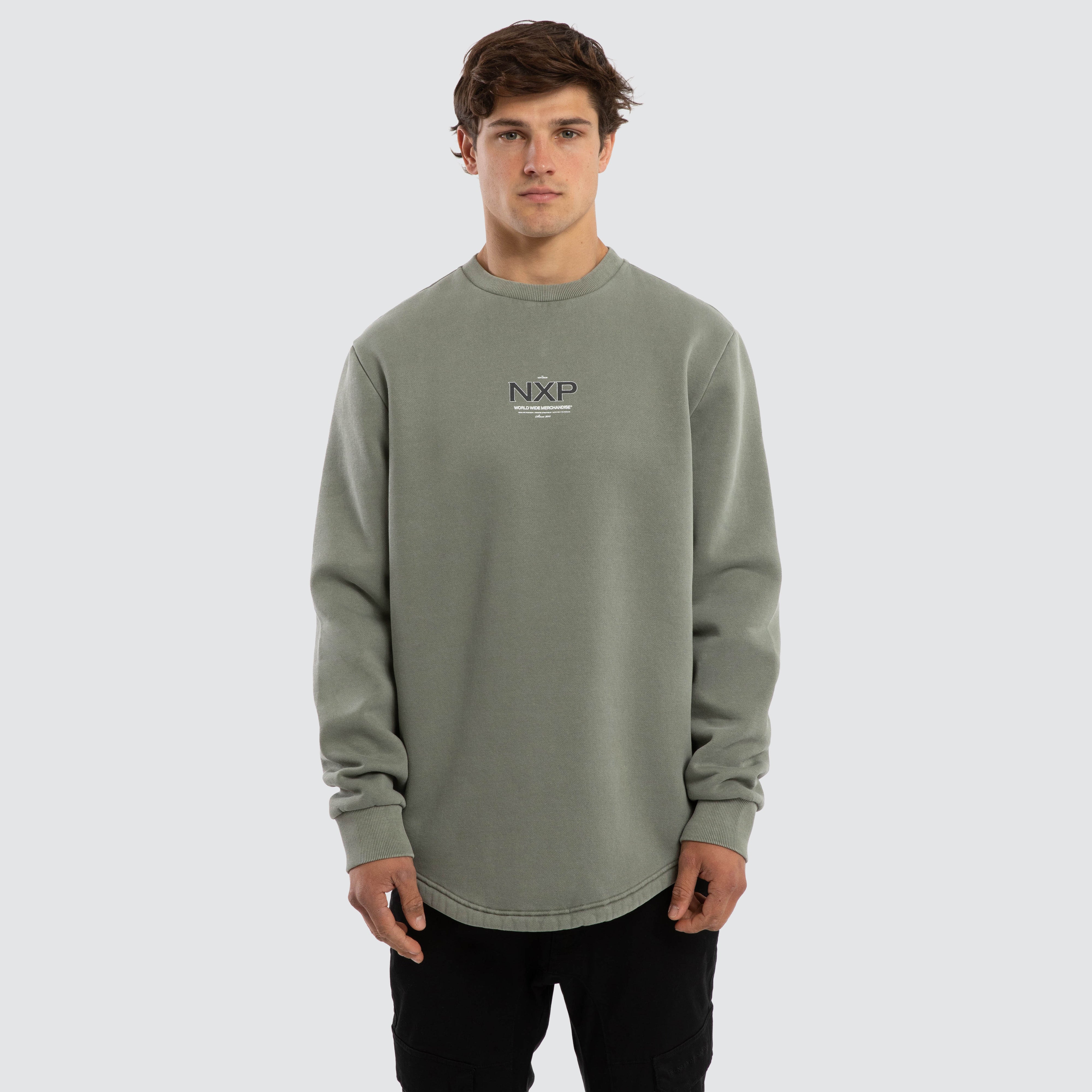 Overtake Curved Hem Sweater Green | NXP