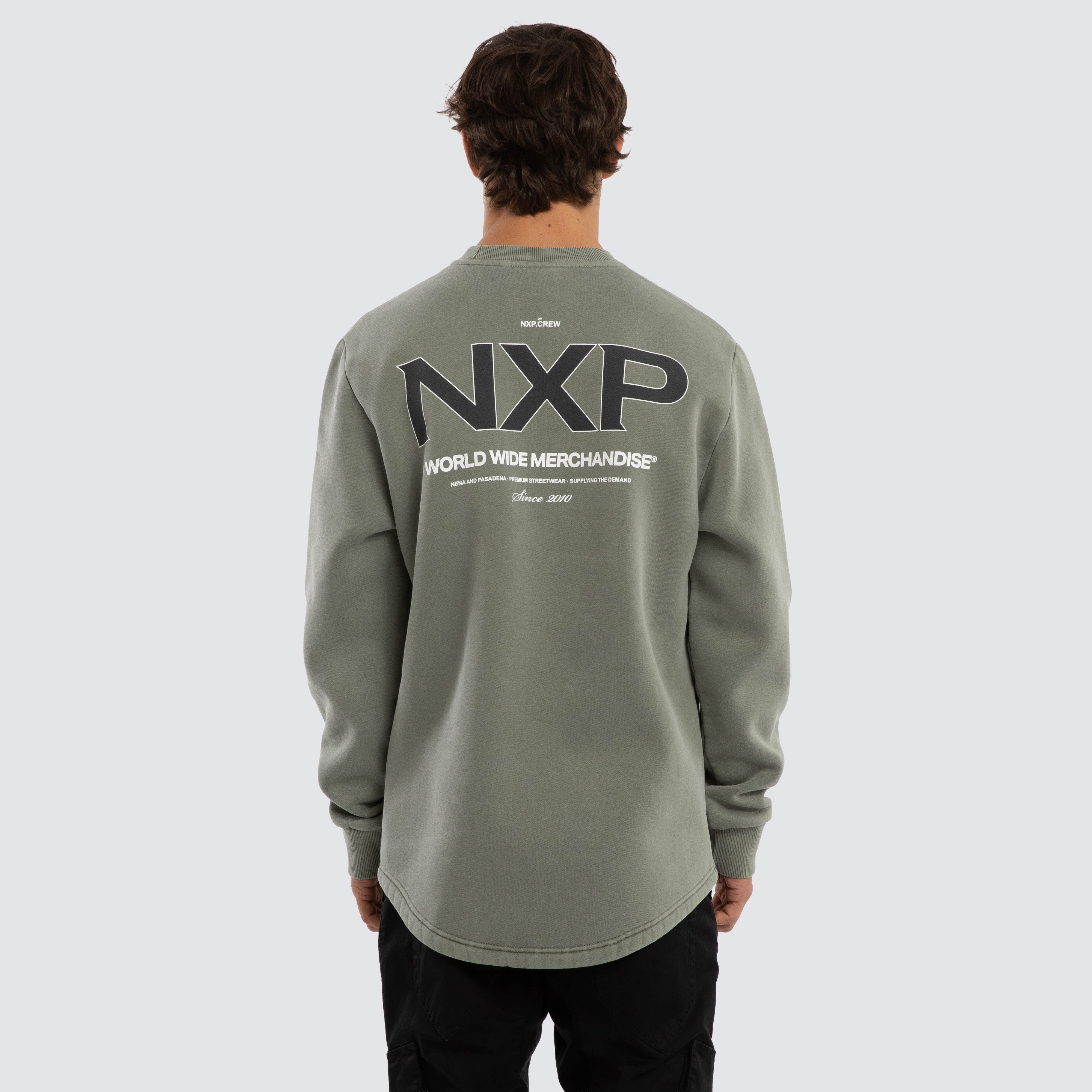 Overtake Curved Hem Sweater Green | NXP