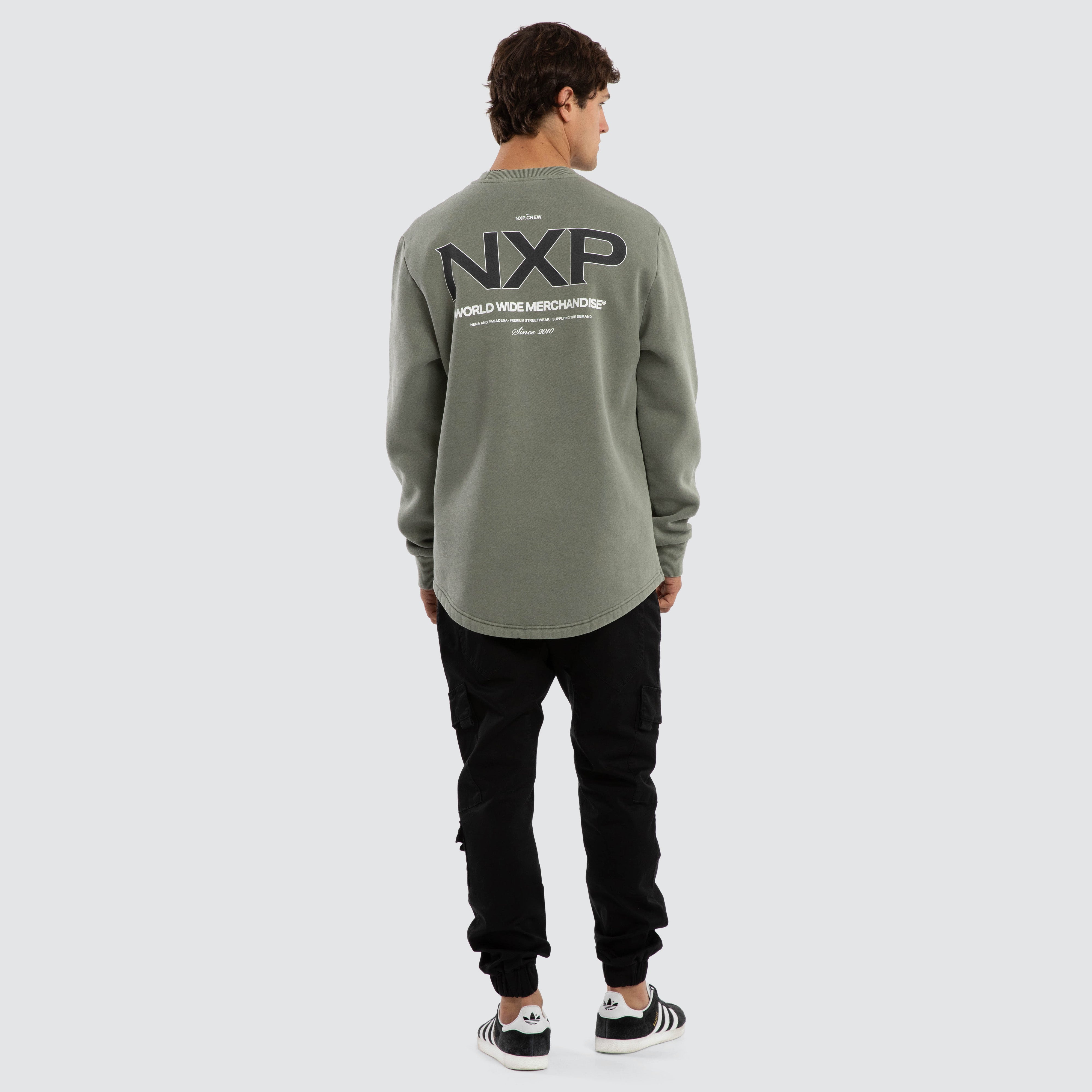 Overtake Curved Hem Sweater Green | NXP