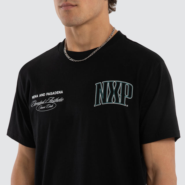 Model wears Circuit Dual Curved Tee Jet Black T-Shirts  – image 4