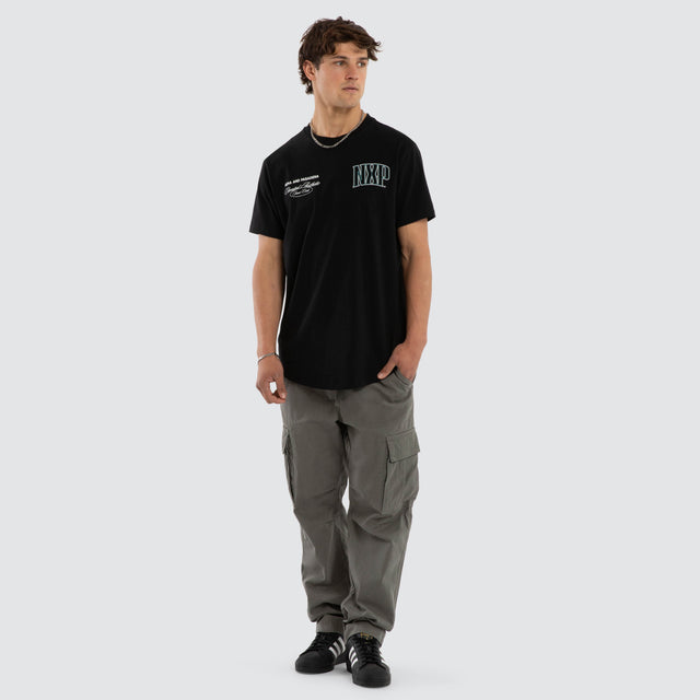 Model wears Circuit Dual Curved Tee Jet Black T-Shirts  – image 2