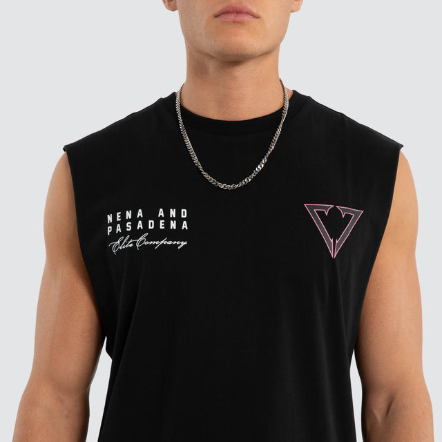 Model wears Eildolon Curved Hem Muscle Black Muscle Tees in Black - Image 3