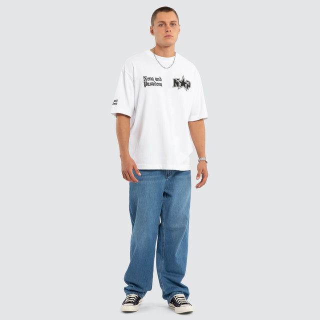 Model wears Authority Oversized Tee Optical White T-Shirts in White - Image 5