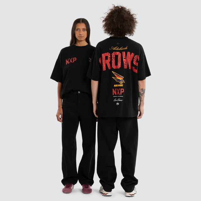 Model wears Ben Davis Adelaide Crows AFL Raptor Tee Jet Black T-Shirts in Black - Image 4