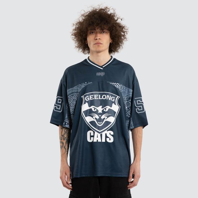 Model wears Ben Davis Geelong Cats AFL Mesh Jersey Blue Jerseys in Blue - Image 2
