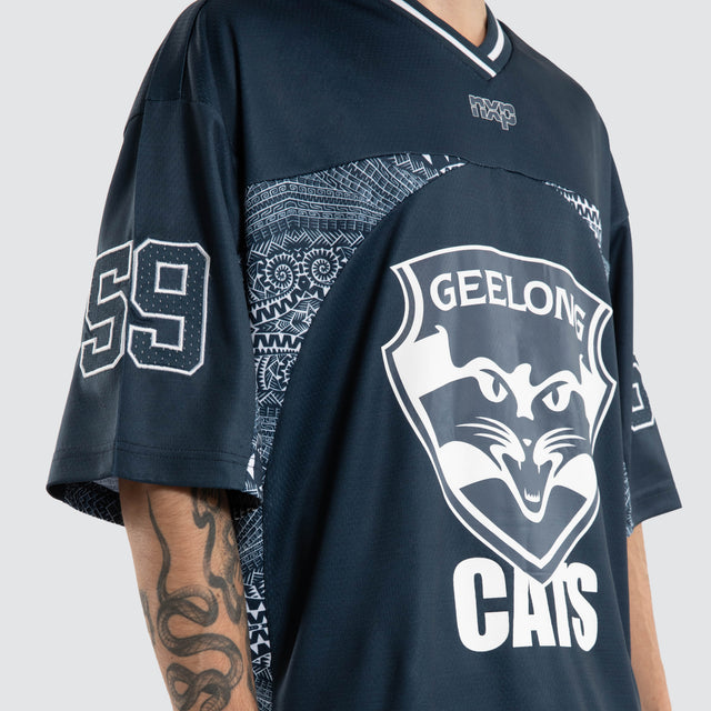Model wears Ben Davis Geelong Cats AFL Mesh Jersey Blue Jerseys in Blue - Image 3