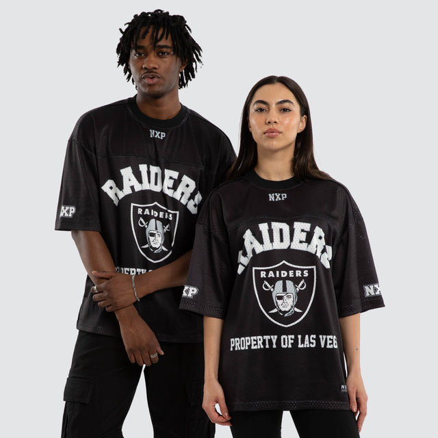 Model wears Las Vegas Raiders Property Tee Jet Black T-Shirts in Black - Image 1