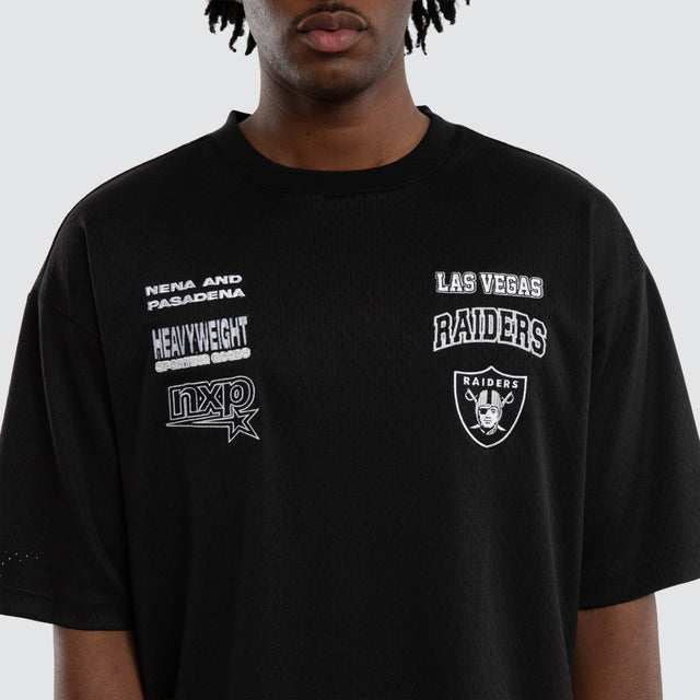 Model wears Las Vegas Raiders Champ Tee Jet Black T-Shirts in Black - Image 7