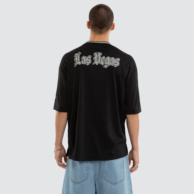 Model wears Las Vegas Raiders Goal Mesh Tee Jet Black T-Shirts Black – image 3