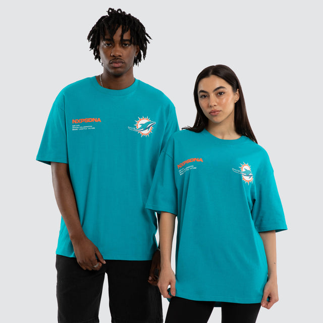 Model wears Miami Dolphins Driven Tee Aqua T-Shirts in Green - Image 1