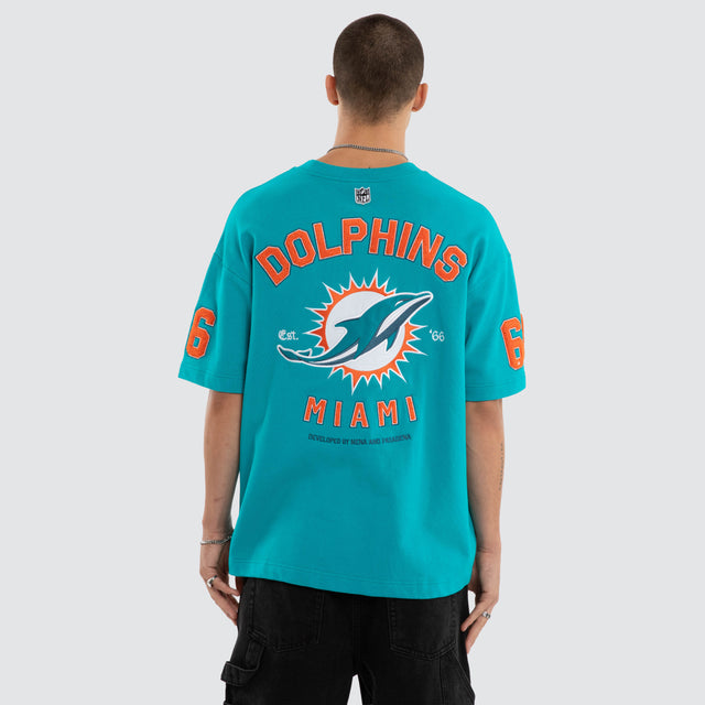 Model wears Miami Dolphins Founded Loopback Tee Aqua T-Shirts Green – image 3