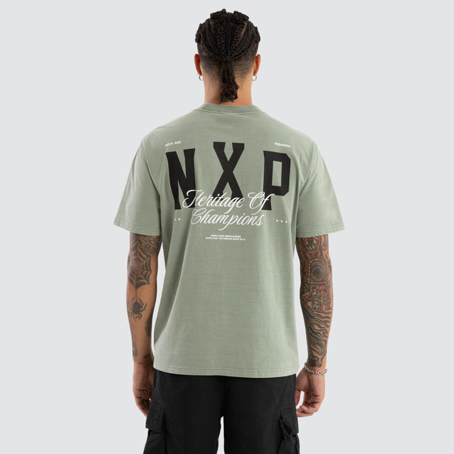 Playfair Classic Tee Pigment Shadow