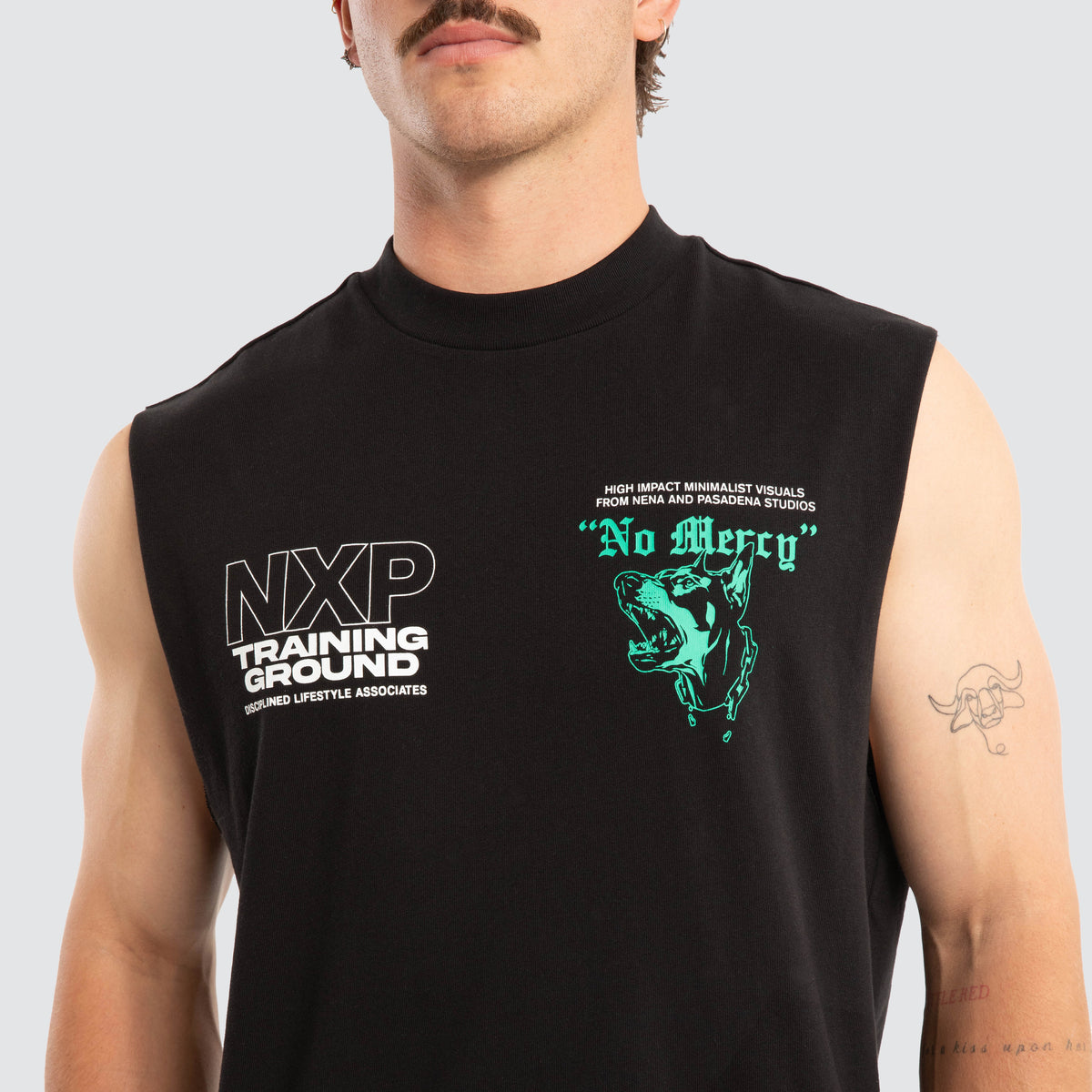 Conrad Raptor Muscle Jet Black | NXP
