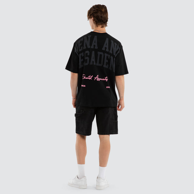 Model wears Mystic Oversized Tee Jet Black T-Shirts Black – image 2