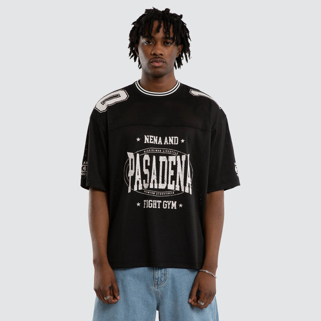 Model wears Mixer Football Jersey Jet Black T-Shirts Black – image 1