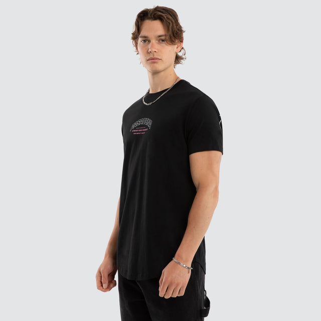 Model wears Chronicle Dual Curved Tee Jet Black T-Shirts Black – image 3