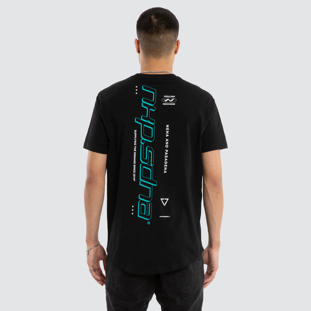 Model wears Independent Dual Curved Tee Jet Black T-Shirts Black – image 4