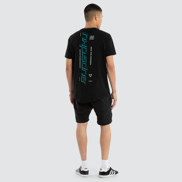 Model wears Independent Dual Curved Tee Jet Black T-Shirts Black – image 2